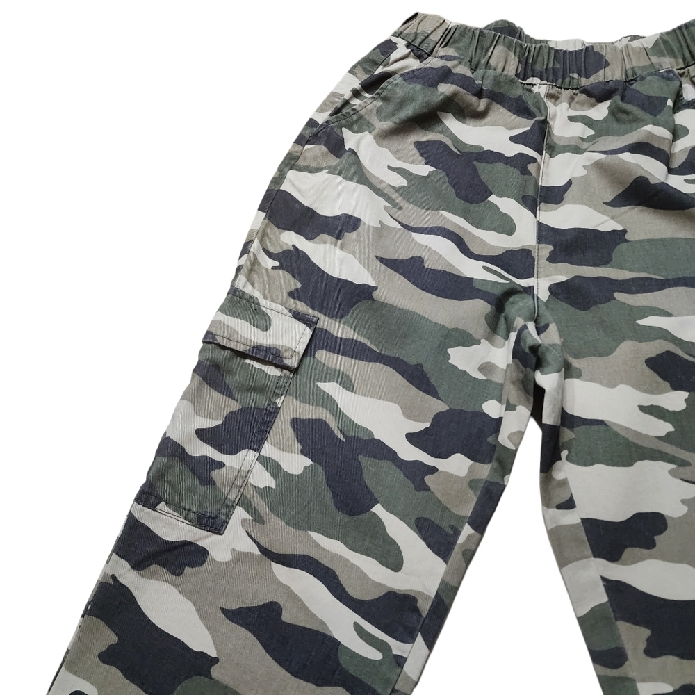 Women's Divided Camo Jogger Pants Sz 4 - Picture 2 of 6